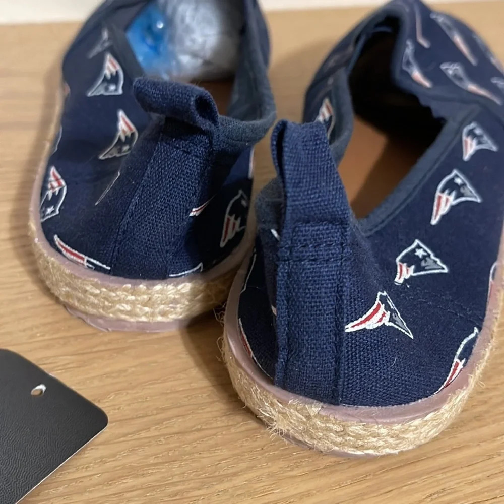 FOCO NFL Women's New England Patriots Espadrille Canvas flats size Large (9/10) - Picture 6 of 16
